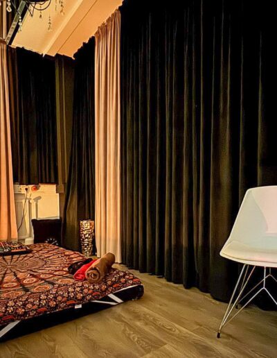 Dolce Vita Tantramassage München – Massageraum Ambiente 15